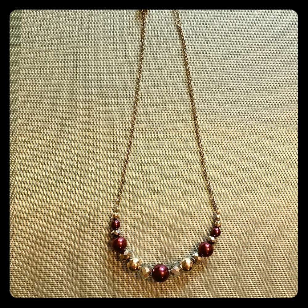 🍍 3 for $10!! 🍍 Silver/Purple bead necklace
